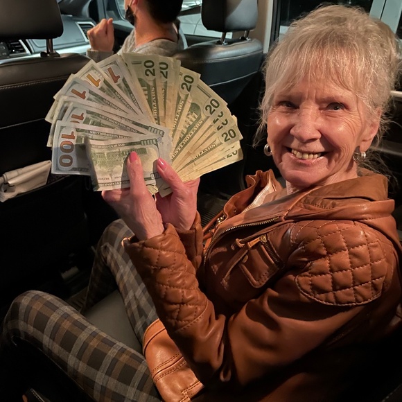 Meet your Posher, Tammy (a.k.a. spicy Tamarita!) - Picture 13 of 16